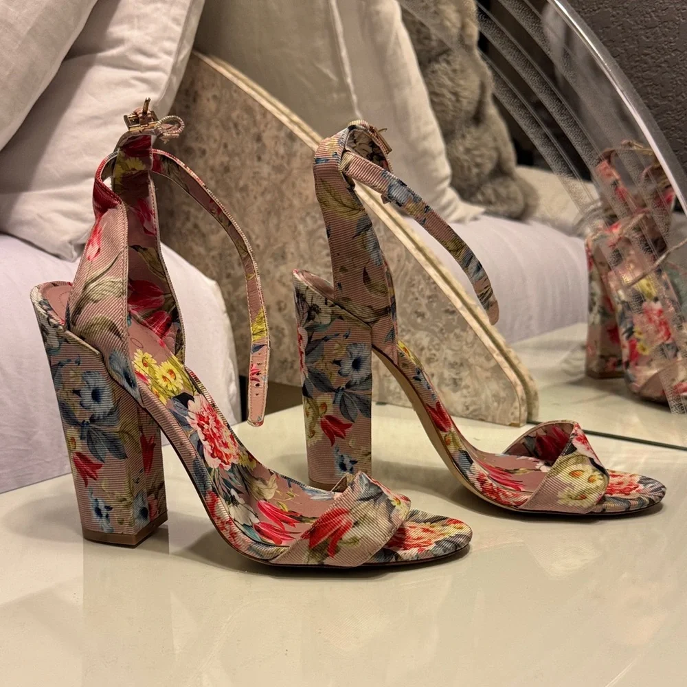 Aldo Multicolor Floral Heels - Picture 1 of 4